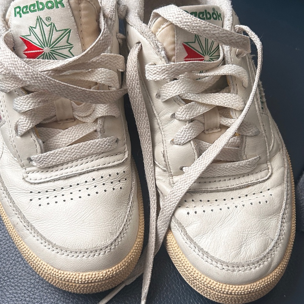 Reebok Cream Sneakers